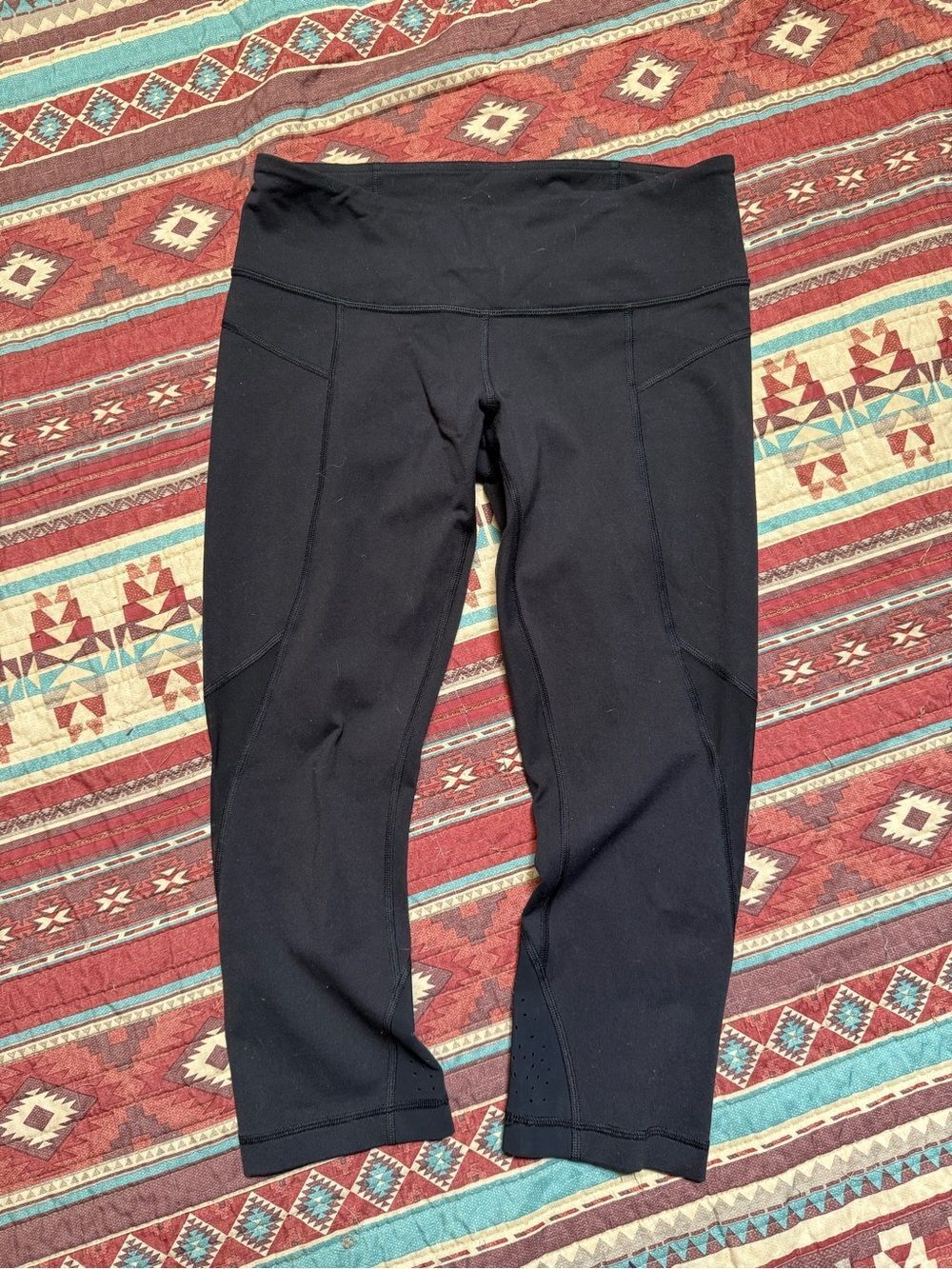 Lululemon Black High-Waist Cropped Active Leggings size 8